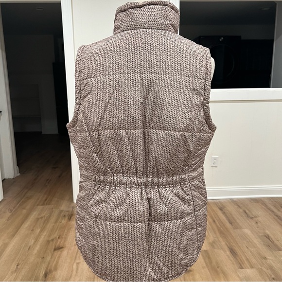 Style & CO Puffer Vest - Picture 2 of 12